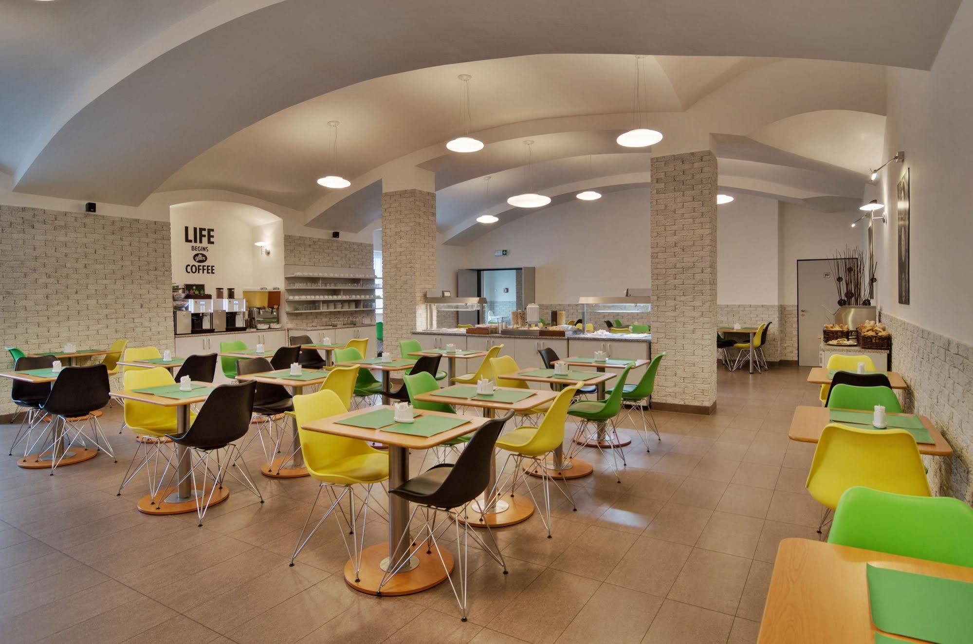 Adeba Hotel Praha Eksteriør bilde